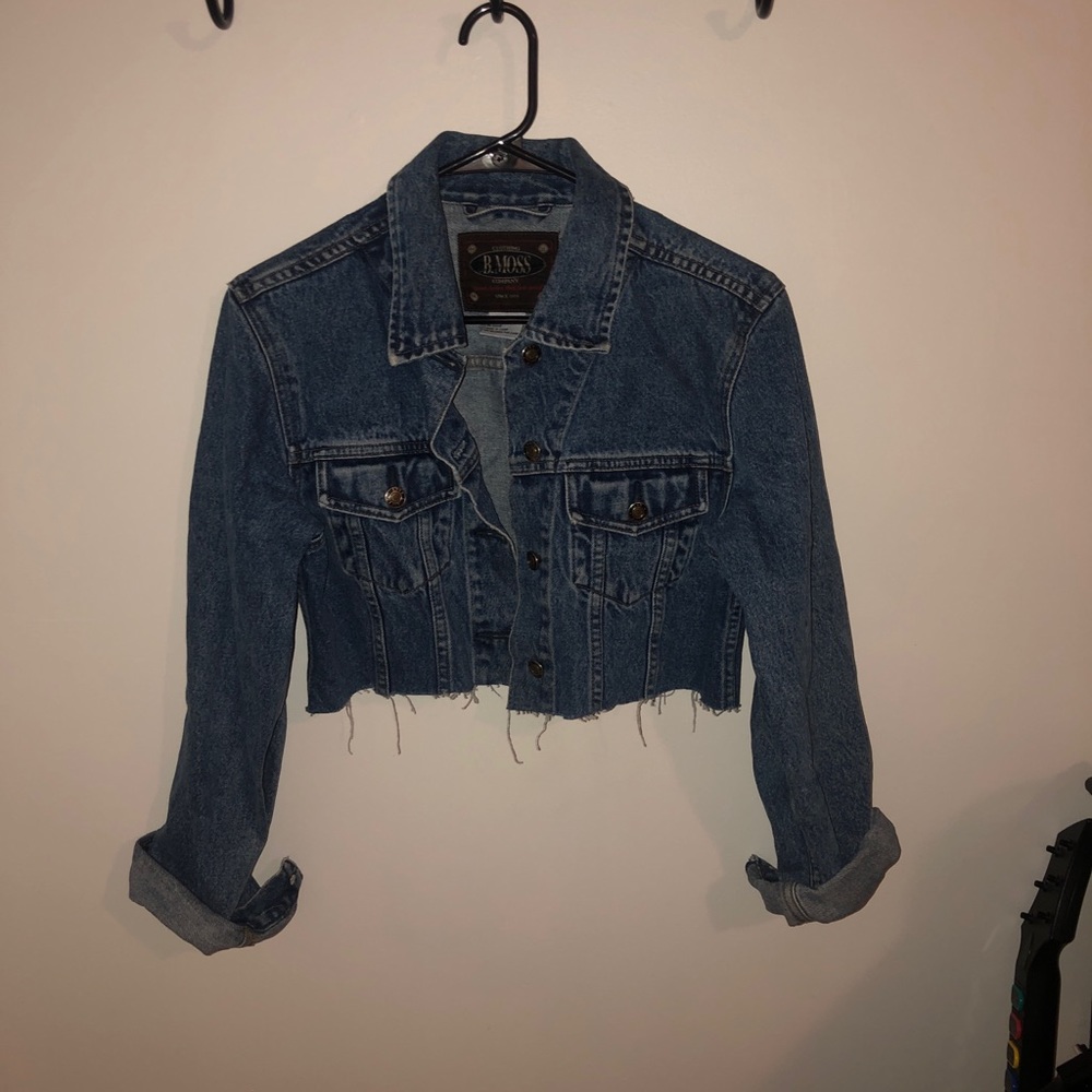 Cropped denim jacket